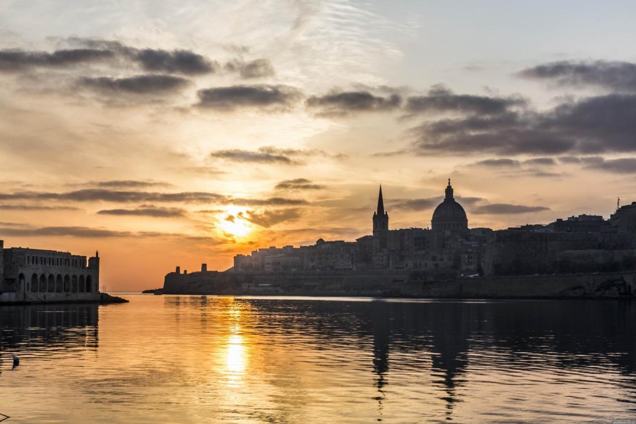 Deluxe Apartment With Valletta And Harbour Views سليمة المظهر الخارجي الصورة