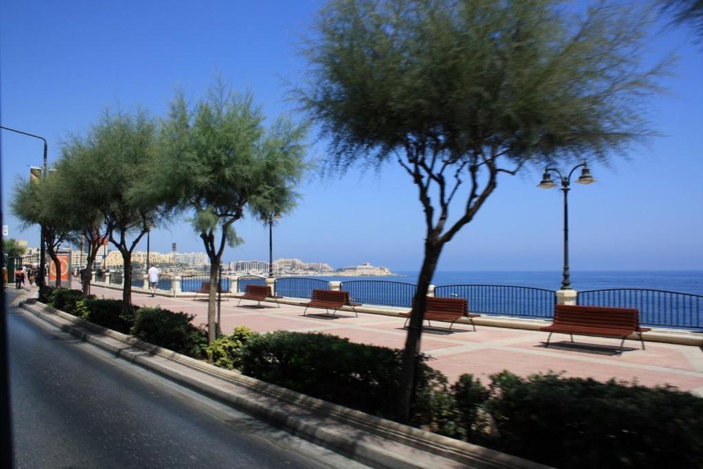 Deluxe Apartment With Valletta And Harbour Views سليمة المظهر الخارجي الصورة